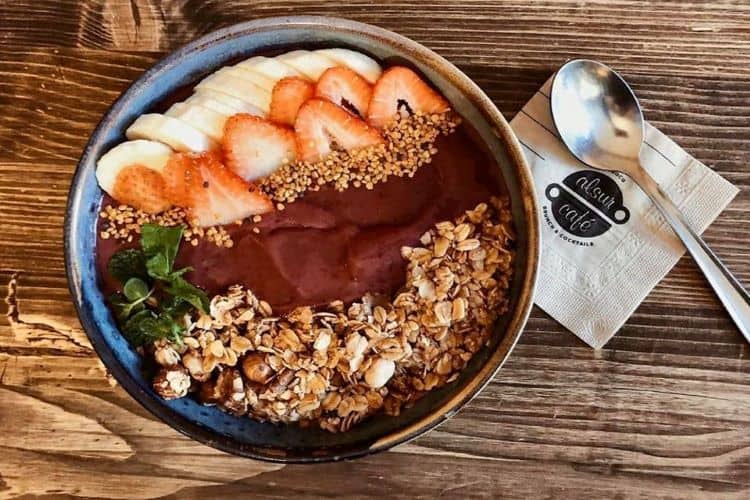 Smoothiebowl Alsur Met aardbeien en Muesli