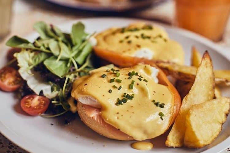 Petitbo Gerecht met kaas en brood