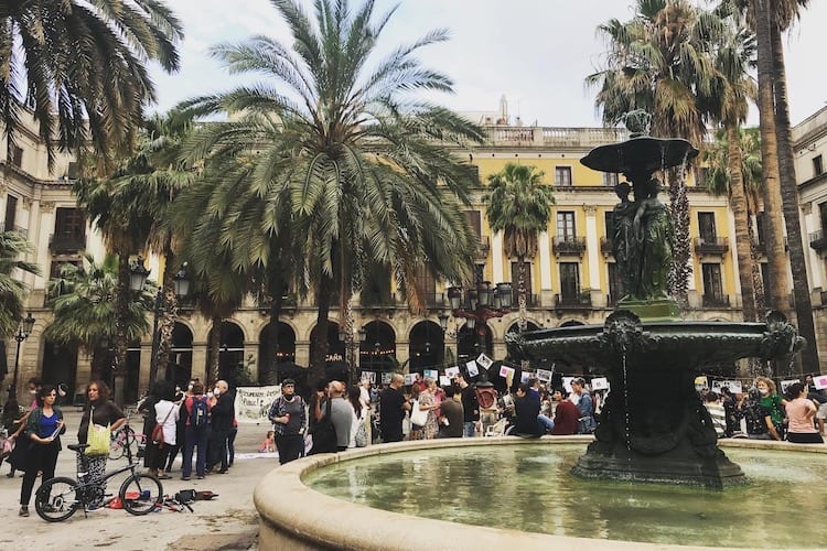 plaça reial na de lockdown in barcelona